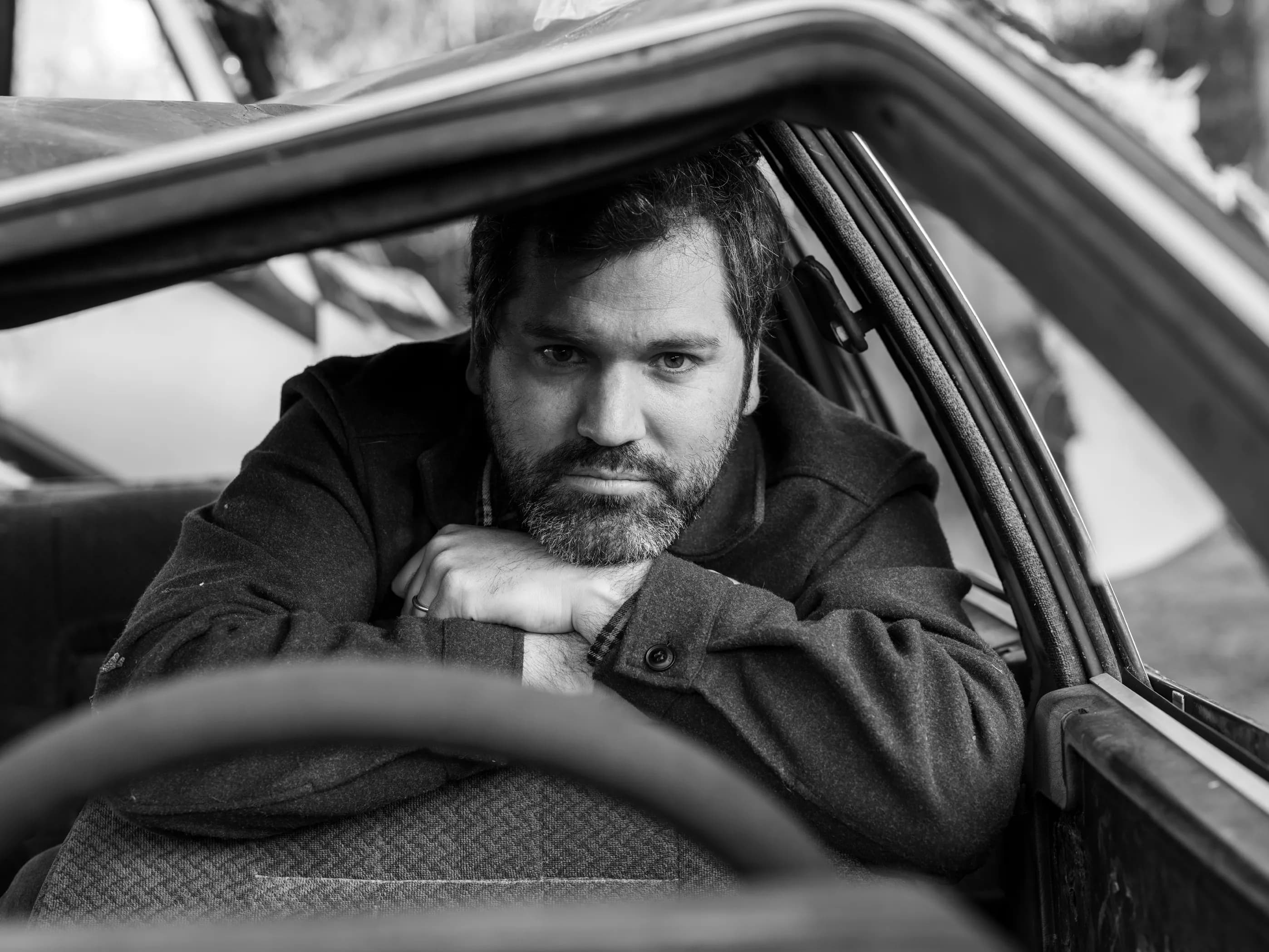 José Miguel Martínez Neghme: “Escribir, ya no desde la nostalgia por mi padre muerto, sino desde el goce de estar vivo”